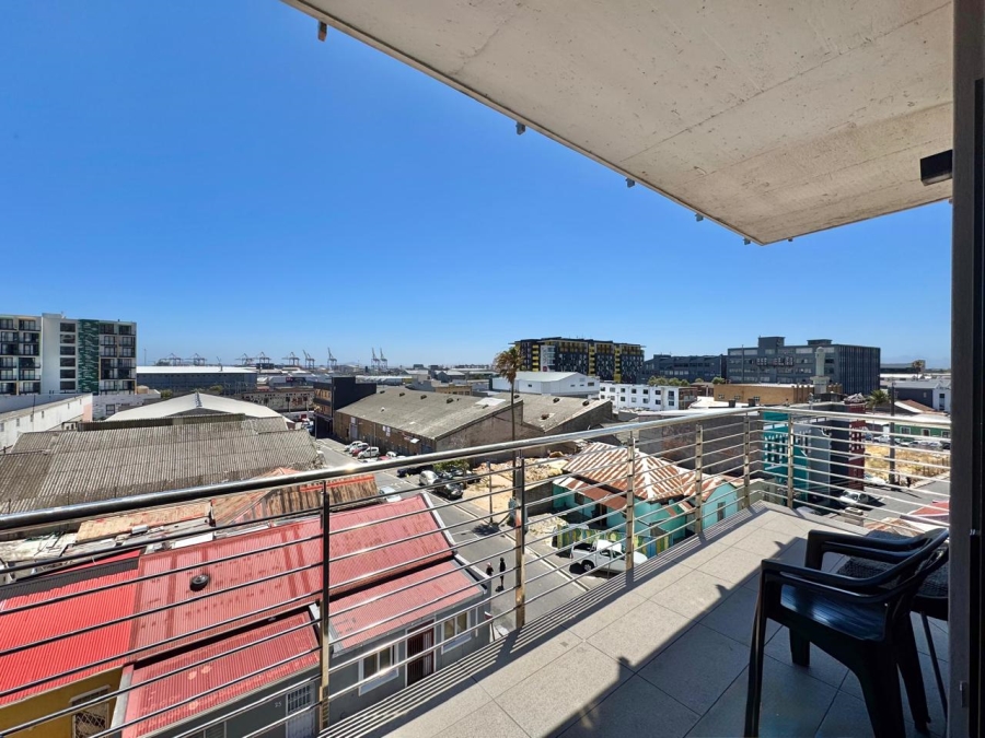 2 Bedroom Property for Sale in Woodstock Western Cape